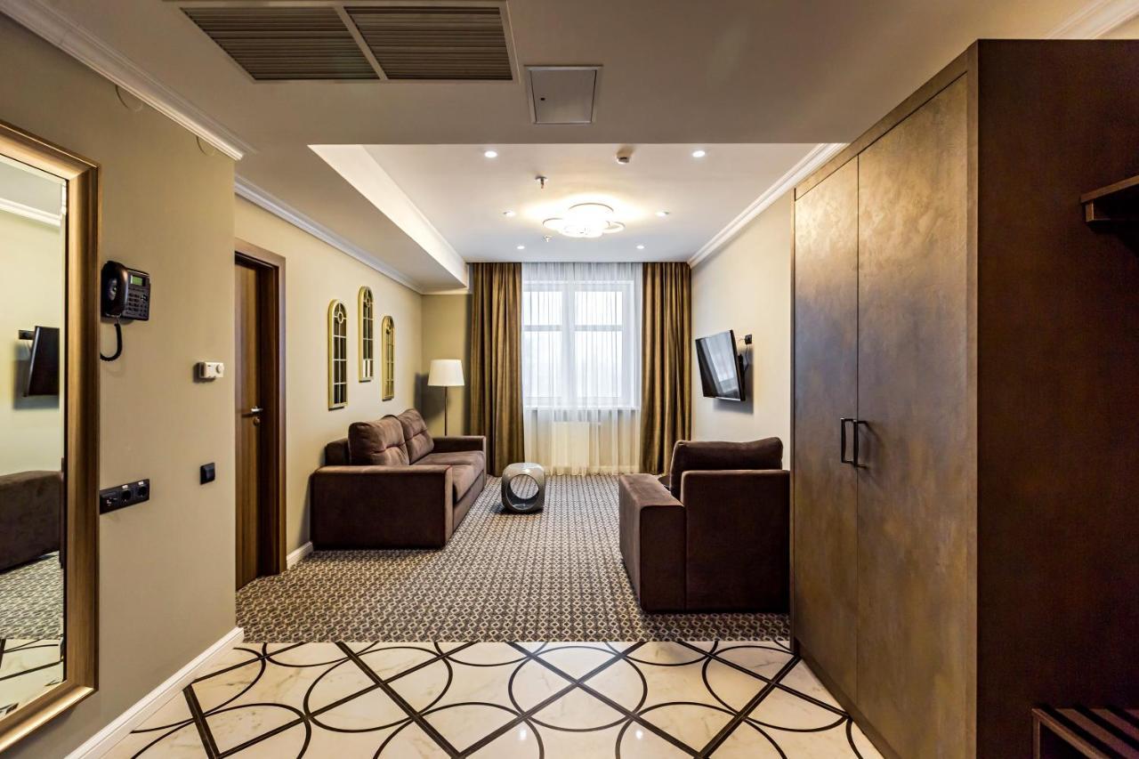 Willing Hotel Minsk Exterior foto